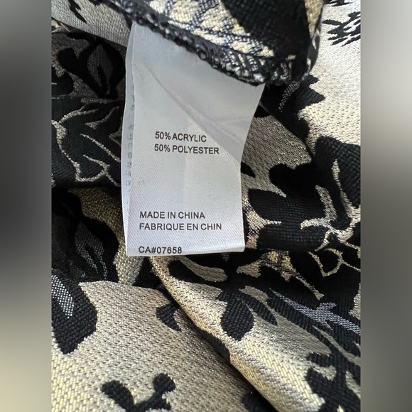 QED LONDON Floral Brocade High Low Skirt / Black/ Gold size US Medium - Picture 13 of 14